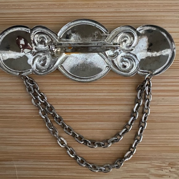 Vintage Black and Silver Chain and Heart Brooch - Picture 6 of 7